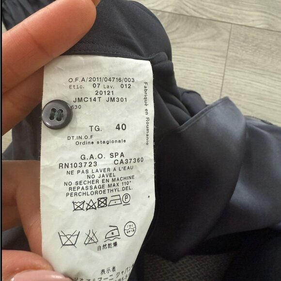 Armani Collezioni Gunmetal Gray Silk Ruffled V-Neck Blouse - Picture 9 of 11